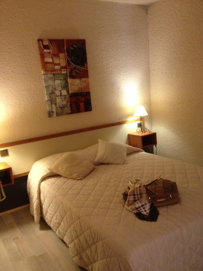 Hotel Cartusia Sarcenas ห้อง รูปภาพ
